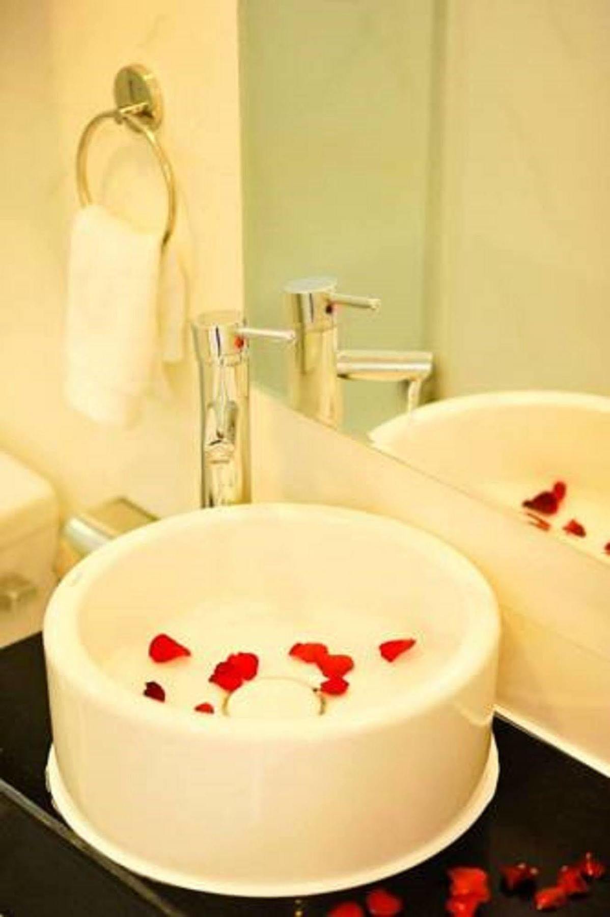 Allure Hotel Thuy Trieu Extérieur photo
